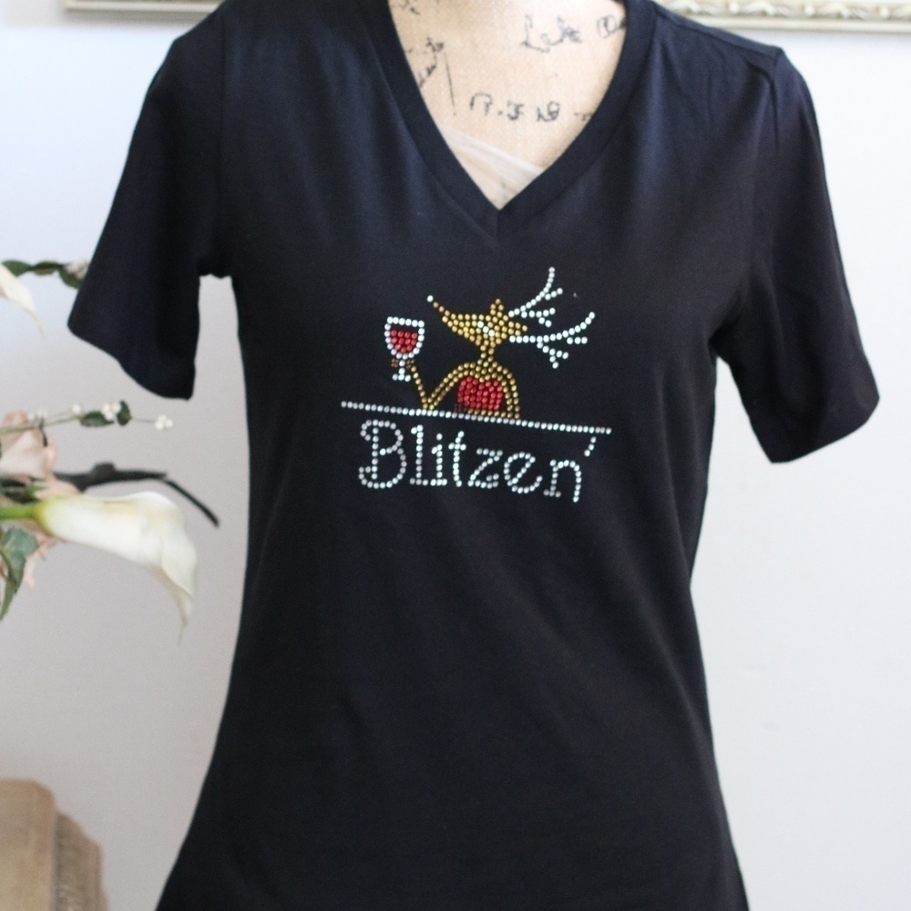 BLITZEN Rhinestone V Neck Fitted T-Shirt